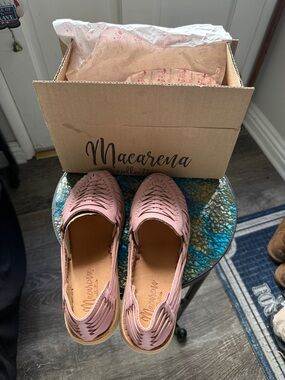 Macarena Women’s Pink Woven Leather Flats